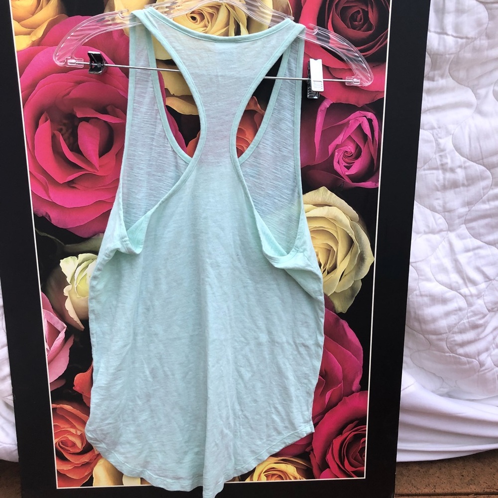 🏃🏼‍♀️🌸2/$10🌸 PINK Racerback Tank Top - Picture 4 of 4